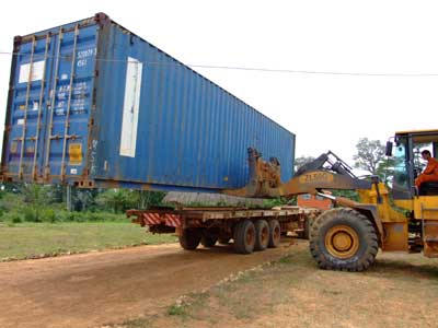 Container da 40 piedi per Sembè (2009)